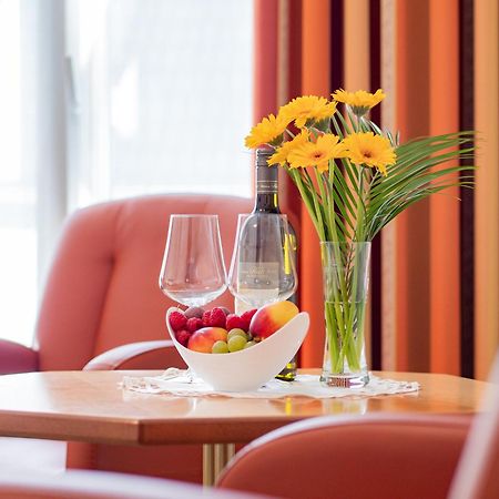 Hotel Zur Krone Beilngries Exteriör bild