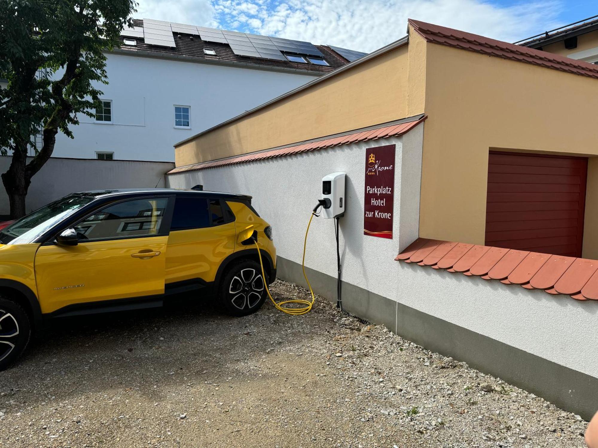 Hotel Zur Krone Beilngries Exteriör bild