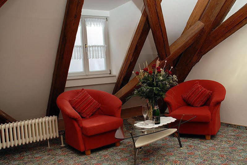 Hotel Zur Krone Beilngries Exteriör bild