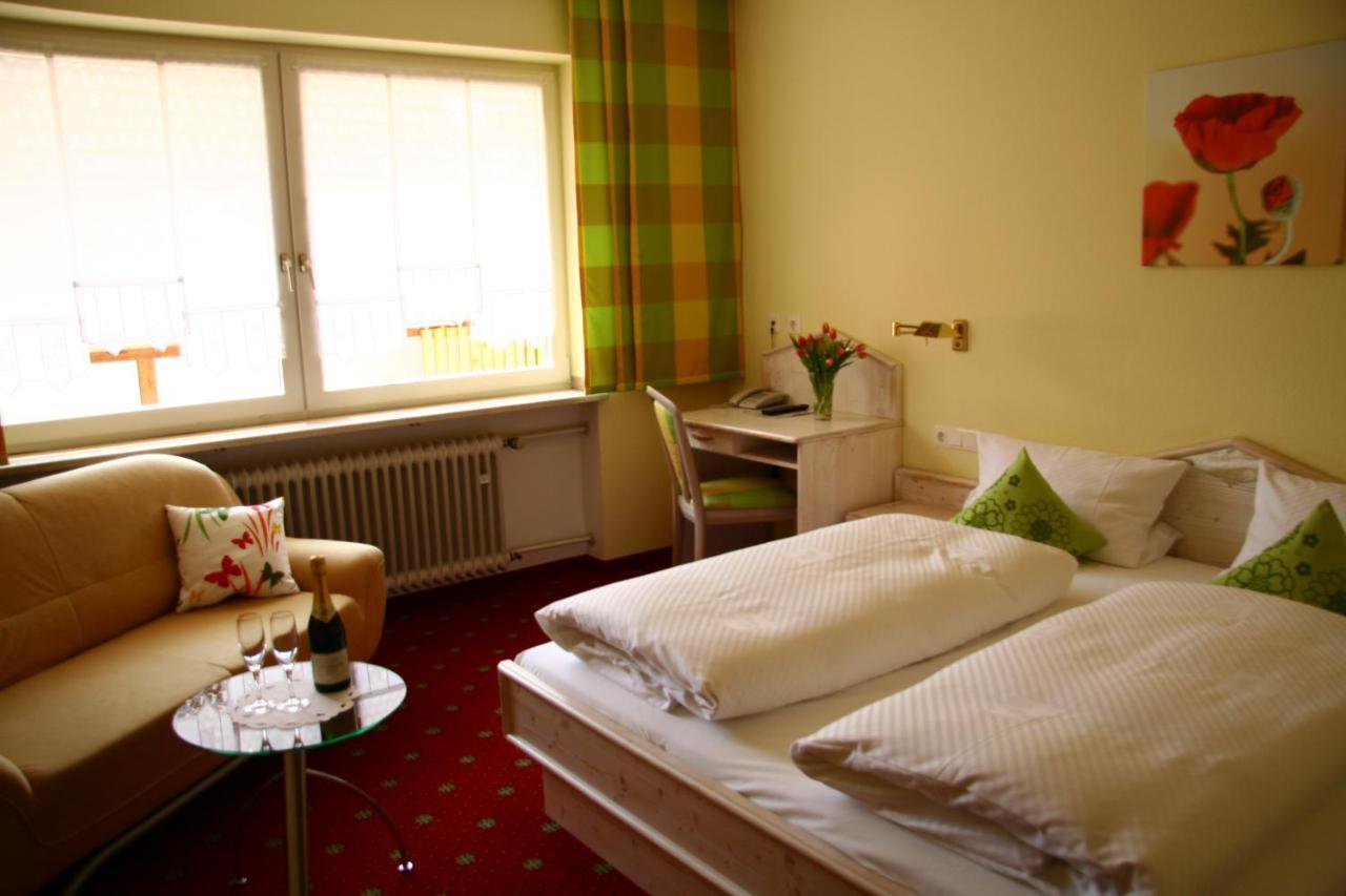 Hotel Zur Krone Beilngries Exteriör bild